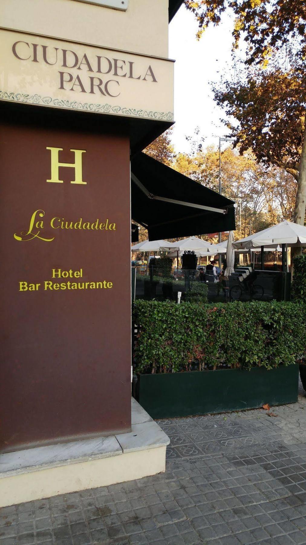 La Ciudadela Hotell Barcelona Exteriör bild